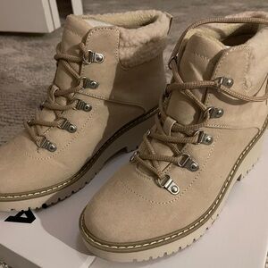 Sonoma Women's Beige Ankle Boots